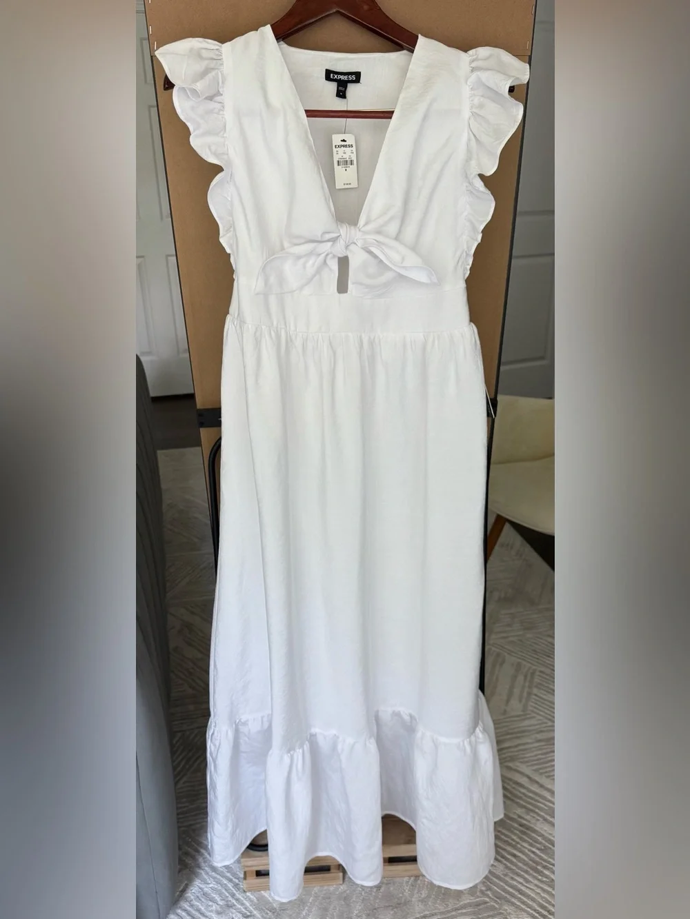 ๐ Express White Poplin Ruffle Tie-Front Maxi Dress - Picture 1 of 8
